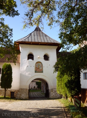 Manastirea-Polovragi (28)
